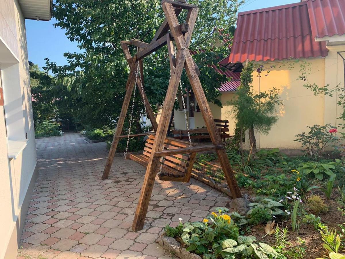 Beregynya Yuzhnoukrainsk Exterior foto